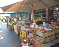 The interesting fact about the market is that as the name suggests The Farmer market is actually set up by the local framers for some interim time per
